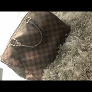 Authentic Louis Vuitton purse